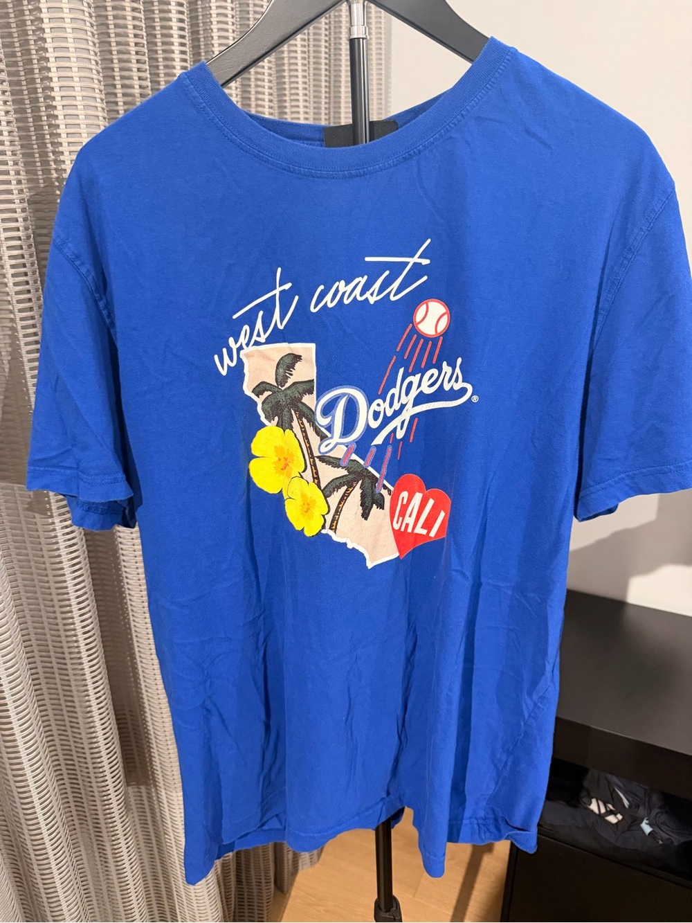 Men's West Coast Blue Graphic T-Shirt